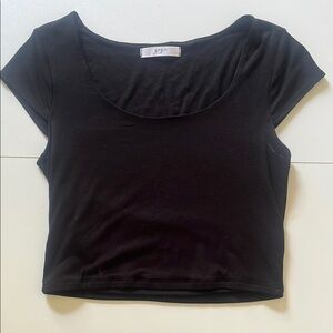 Gaze Black Fitted Crop T-Shirt